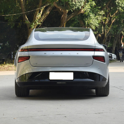 Xpeng P7 Carro Elétrico Veículo Energético com 5 lugares e Dimensões 4880x1896x1450mm