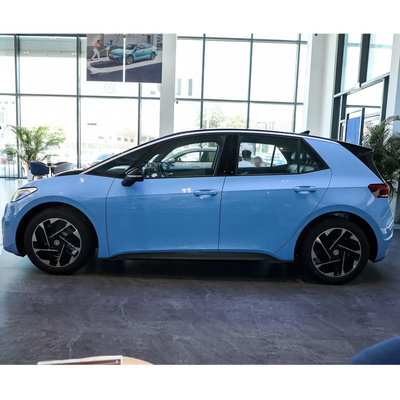 2023 Volkswagen ID3 Pequeno carro elétrico com 450 km de autonomia e 1760 kg de peso