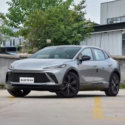 2024 Buick E4 SUV elétrico puro com carregamento rápido, eficiência energética e design de luxo