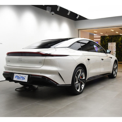 Zhiji IM L7 5 lugares carro elétrico com alcance de 708Km bateria de lítio ferro fosfato feito